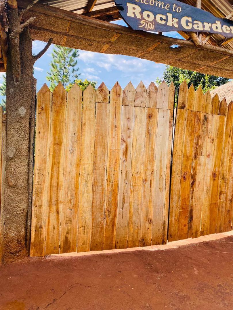 Отель Rock Garden Sipi Kapchorwa Экстерьер фото